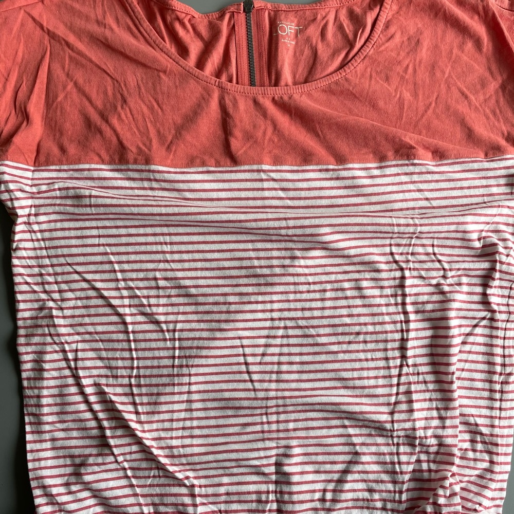 NWOT Ann Taylor Loft Stripe Tee + Zipper Back sz M